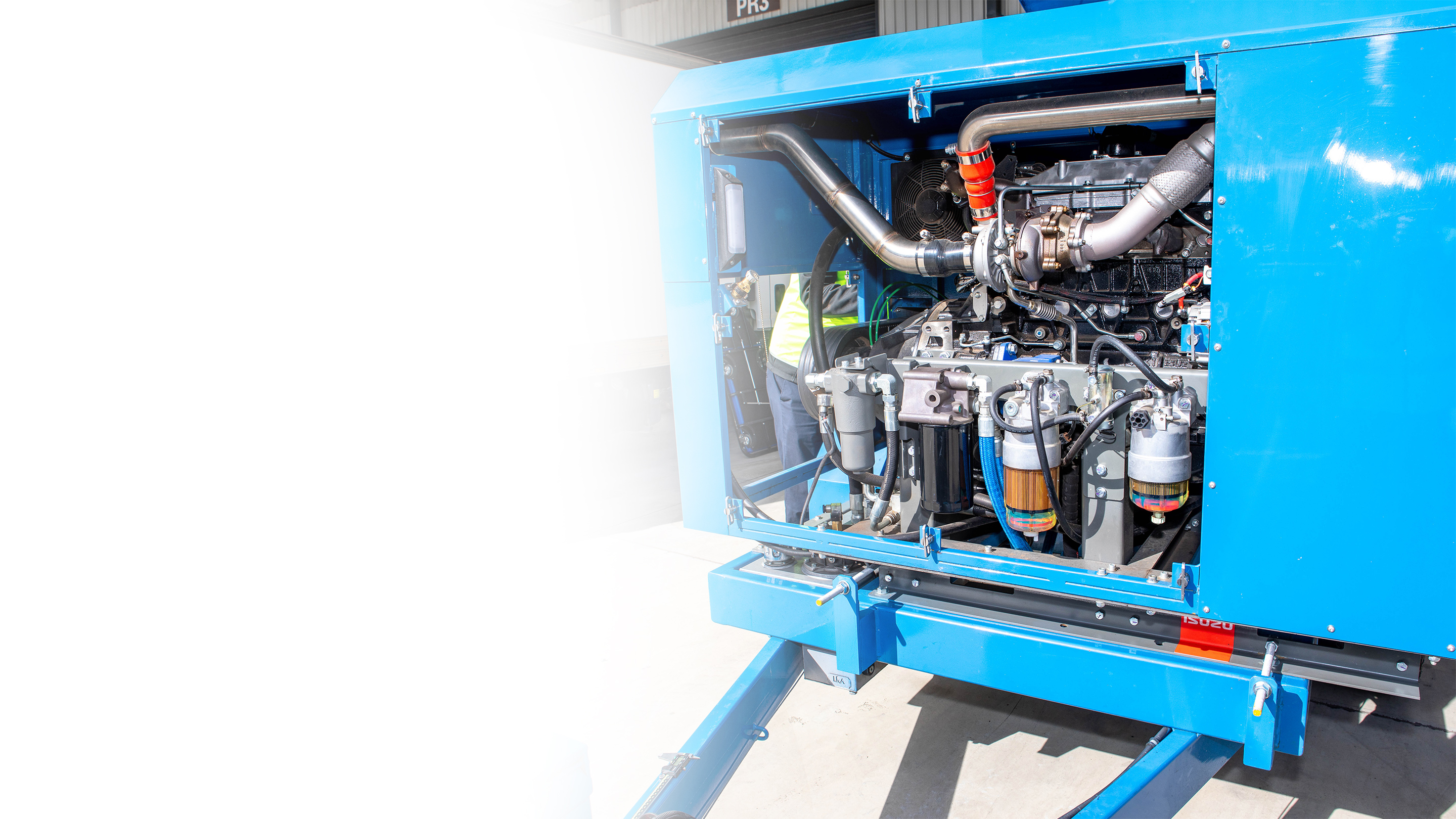 ISZS2670 IE Hero Desktop 1440X810 2X